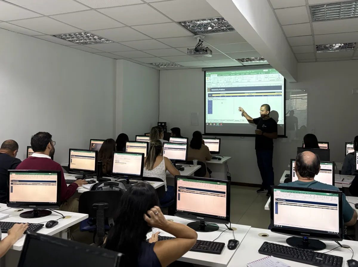Turma de Excel presencial da Atuar em Belo Horizonte