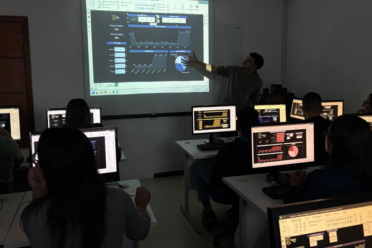 Aula de IA presencial em andamento
